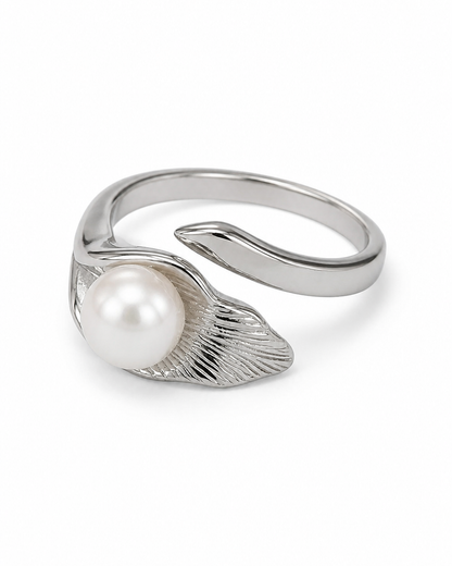 Silver Leaf Pearl Ring — 4:5 product on white background