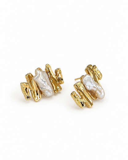 Golden Current Baroque Pearl Earrings — 4:5 product on white background