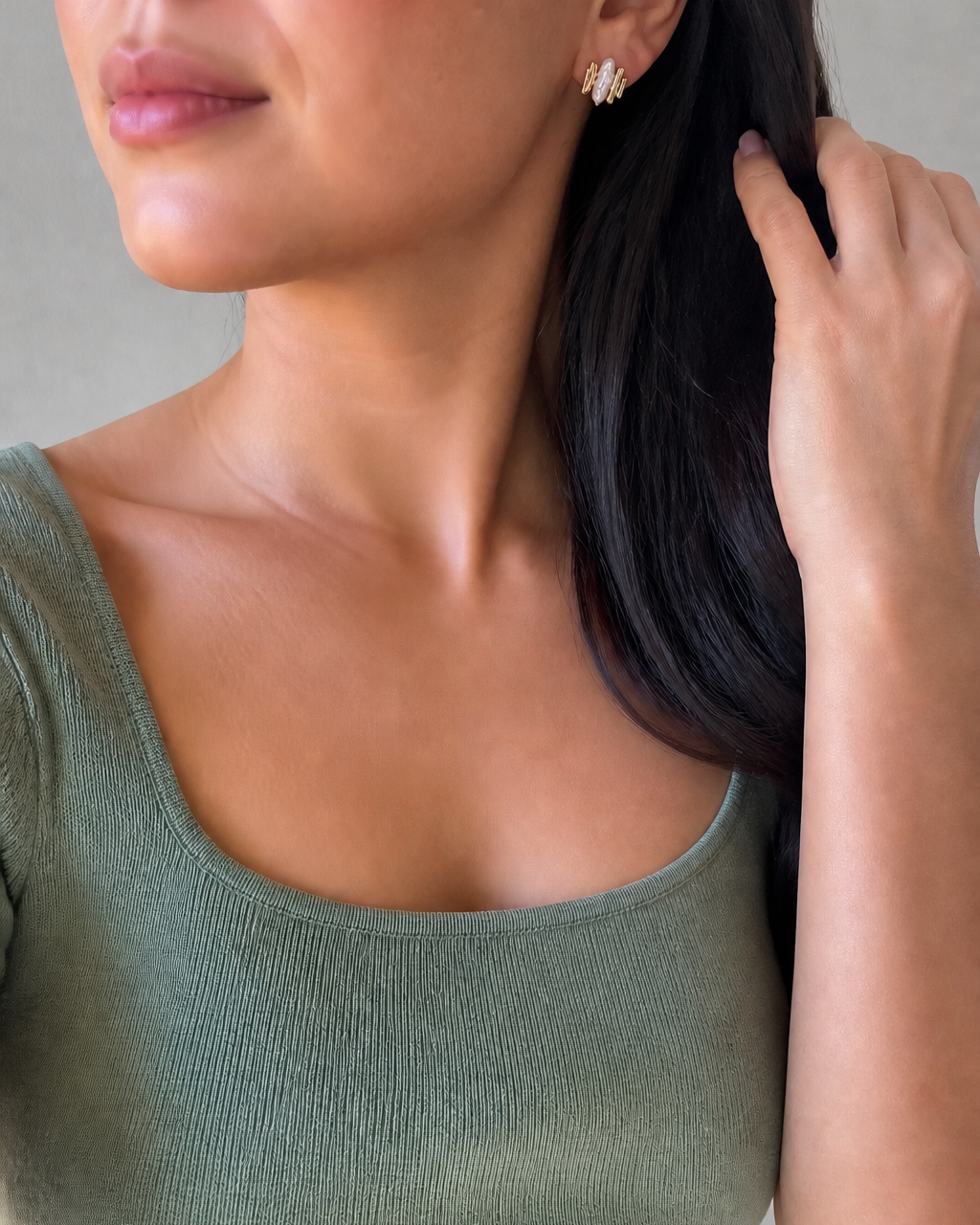 Golden Current Baroque Pearl Earrings — 4:5 try-on photograph