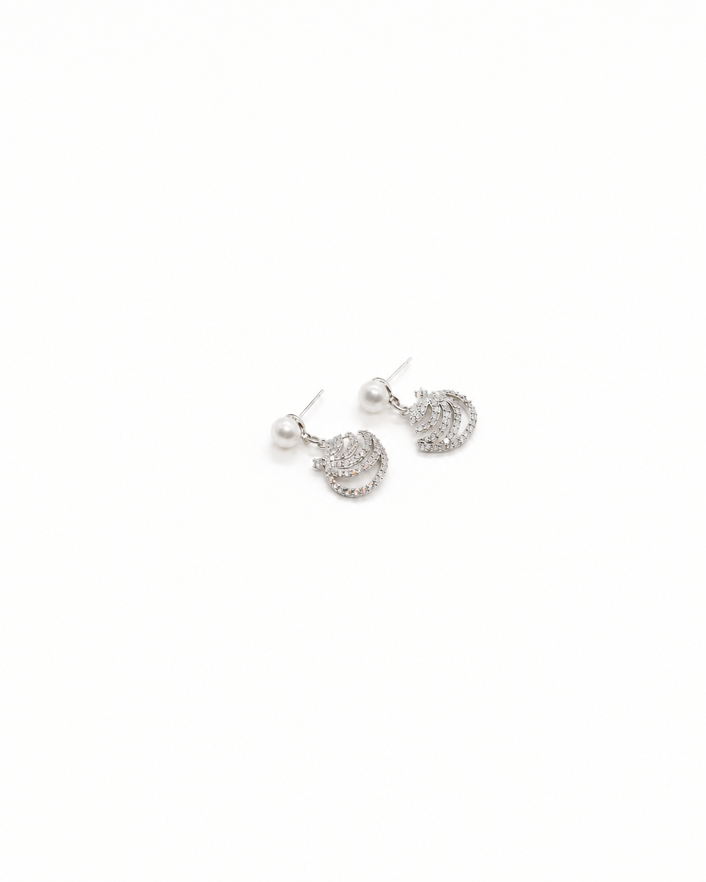Pearl Fan Drop Earrings (4:5)
