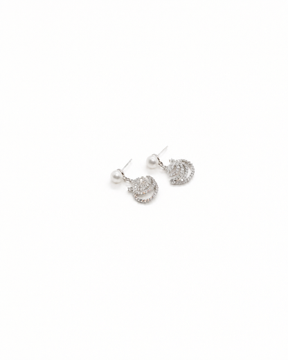 Pearl Fan Drop Earrings (4:5)