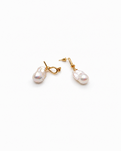 Soft Baroque Pearl Drops · 14K Gold Plated (4:5)