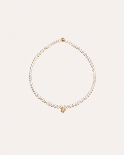 Little Medallion Necklace — Mom & Daughter Matching (4:5)